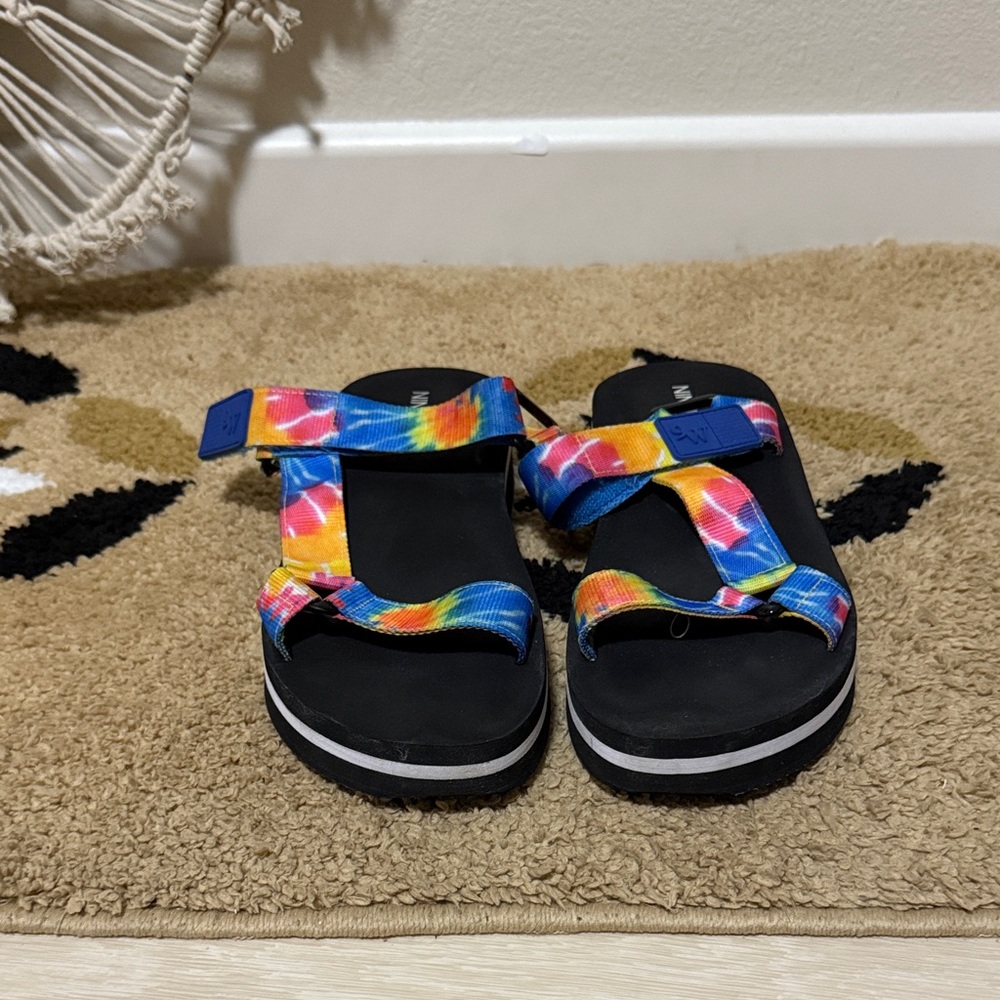 3/$10 Nine West Rainbow Colorful Tie-Dye Sandals